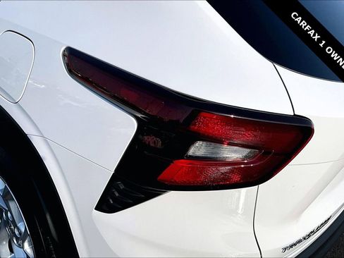 Used 2025 Chevrolet Trax LS w/ LS Convenience Package image 22