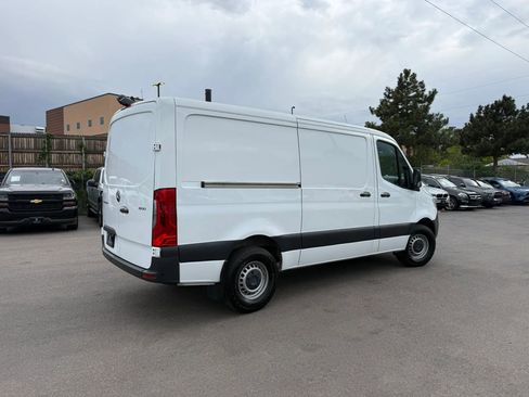 Used 2022 Mercedes-Benz Sprinter 1500 image 6