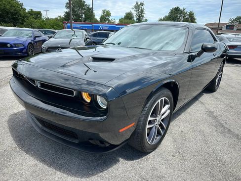 Used 2019 Dodge Challenger SXT AWD/4WD image 24
