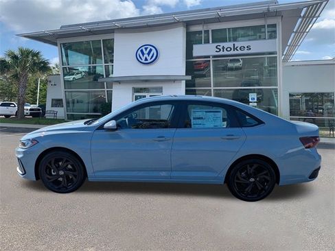 New 2026 Volkswagen Jetta SE image 9