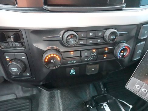 Used 2024 Ford F550 4x4 SuperCab Super Duty image 14