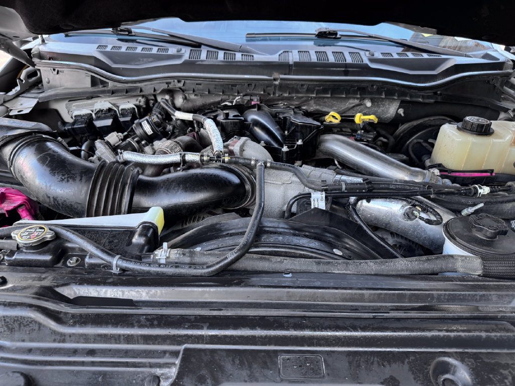 Used 2019 Ford F250 Lariat w/ Lariat Ultimate Package AWD/4WD image 14