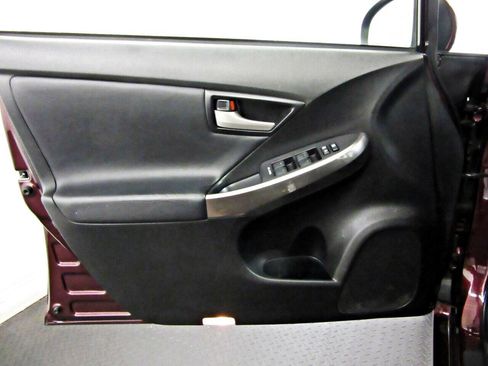 Used 2013 Toyota Prius Persona Series image 7