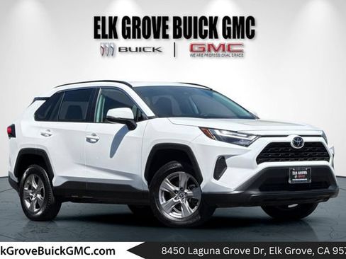 Used 2024 Toyota RAV4 XLE FWD image 1