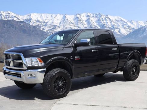 Used 2011 RAM 2500 Laramie w/ Cold Weather Group AWD/4WD image 2