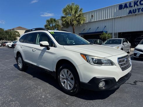 Used 2017 Subaru Outback 2.5i Premium AWD/4WD image 2