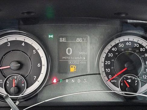 Used 2022 RAM 1500 Warlock AWD/4WD image 14