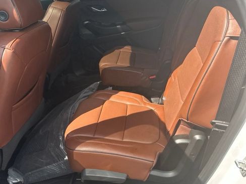Used 2020 Chevrolet Traverse High Country w/ LPO, Floor Liner Package AWD/4WD image 22