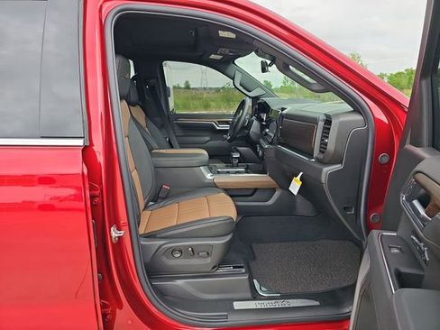 New 2026 Chevrolet Silverado 1500 High Country w/ Technology Package AWD/4WD image 29
