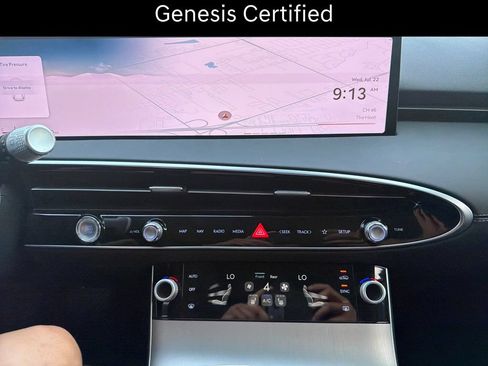 Certified 2026 Genesis GV70 2.5T Select AWD/4WD image 23