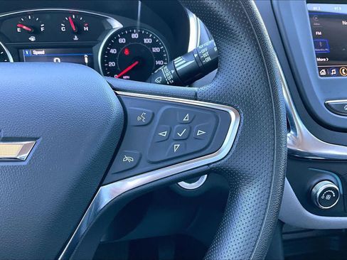 Used 2024 Chevrolet Equinox LS w/ LS Convenience Package FWD image 23