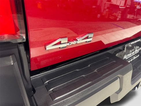 Used 2025 Toyota Tacoma SR image 23