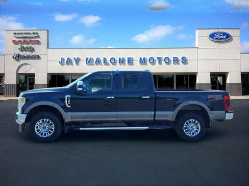Certified 2022 Ford F350 Lariat w/ Lariat Ultimate Package AWD/4WD image 5