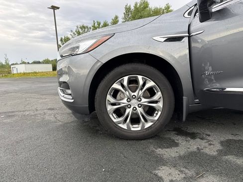 Used 2020 Buick Enclave Avenir w/ Avenir Technology Package AWD/4WD image 24