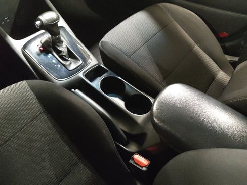 Used 2017 Kia Forte LX image 26