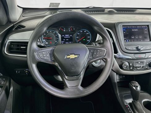 Used 2021 Chevrolet Equinox LS w/ LS Convenience Package FWD image 17