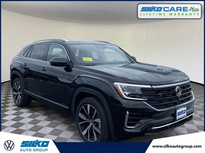 New 2025 Volkswagen Atlas Cross Sport SEL Premium R-Line