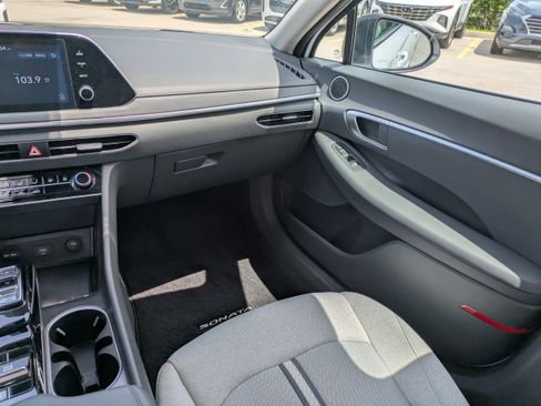 Used 2021 Hyundai Sonata SE FWD image 15