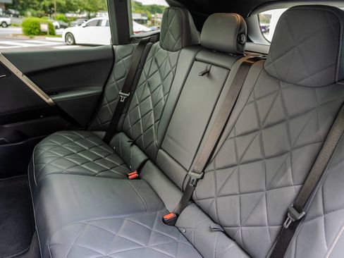 Used 2024 BMW iX xDrive50 w/ Sport Package AWD/4WD image 20