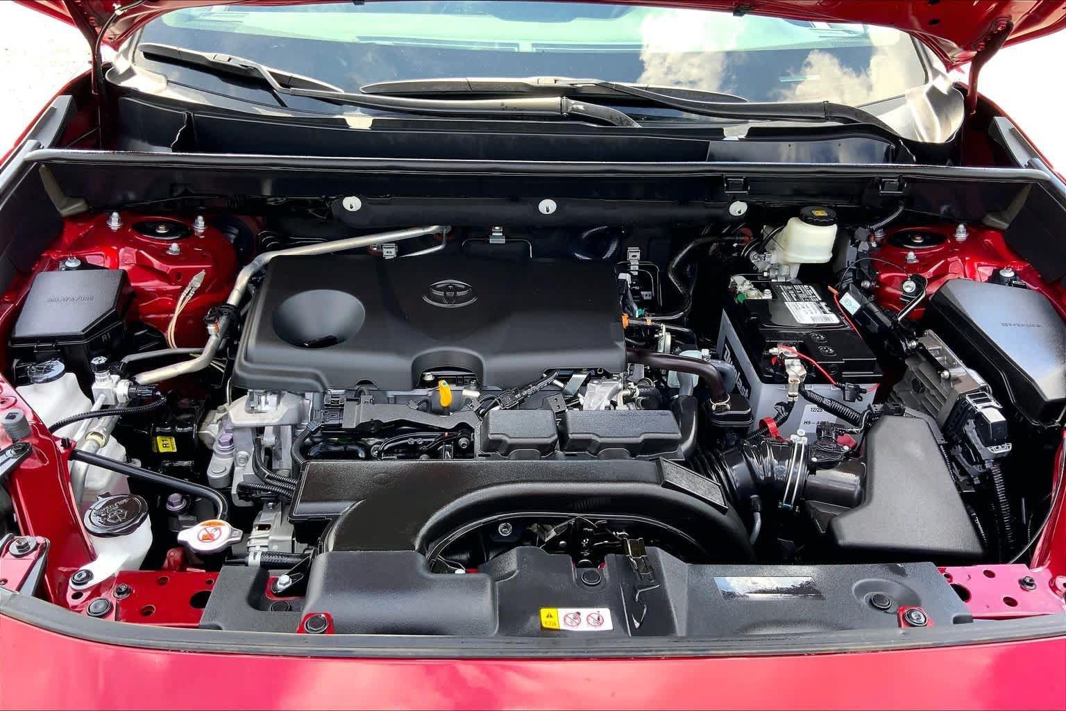 Used 2021 Toyota RAV4 LE FWD image 31