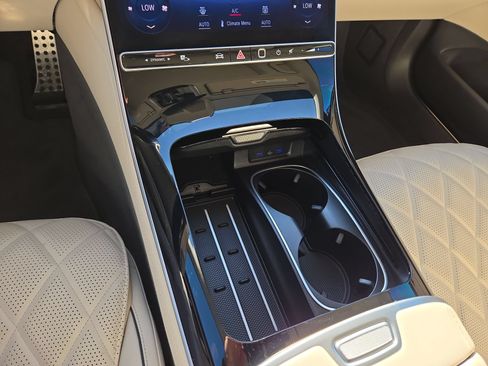 Certified 2026 Mercedes-Benz S 580 4MATIC Sedan image 22