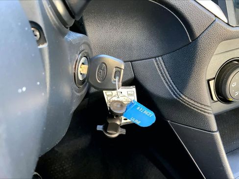 Used 2019 Subaru Crosstrek 2.0i Premium AWD/4WD image 15