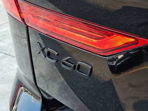 Certified 2024 Volvo XC60 T8 Ultimate w/ Protection Package Premier AWD/4WD image 10