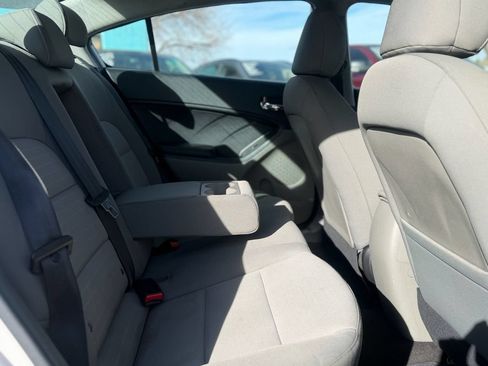 Used 2016 Kia Forte EX FWD image 6