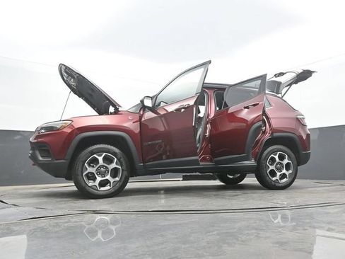 Used 2022 Jeep Compass Trailhawk w/ Trailhawk Elite Group AWD/4WD image 65