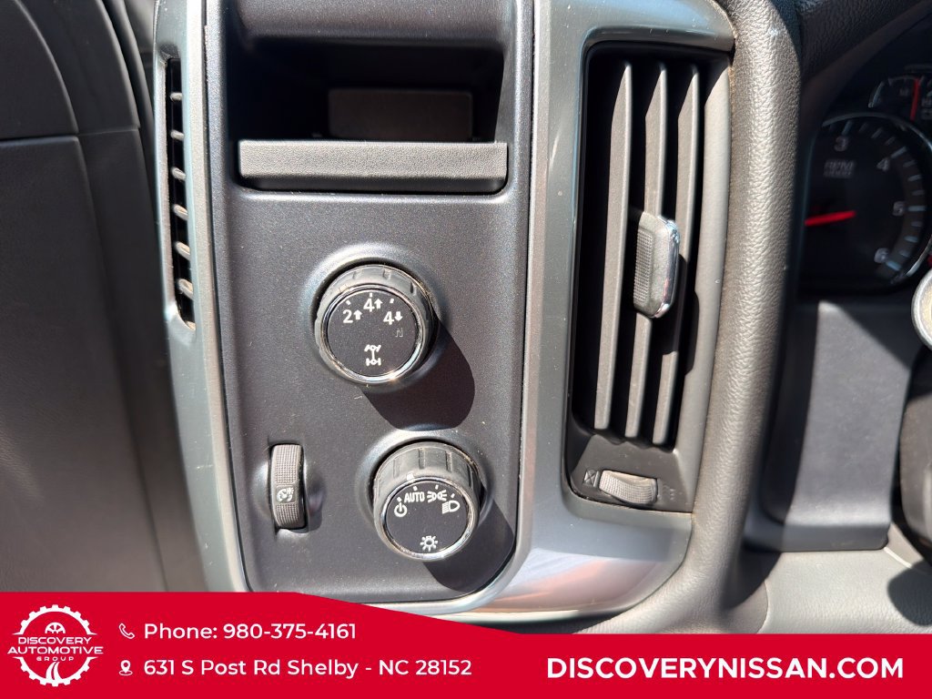 Used 2015 Chevrolet Silverado 2500 LT AWD/4WD image 23