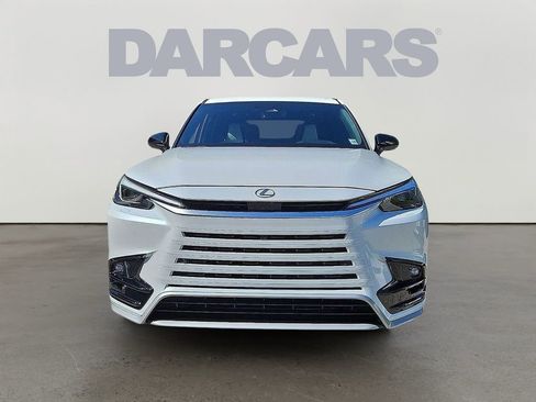 Used 2024 Lexus TX 500h AWD image 2