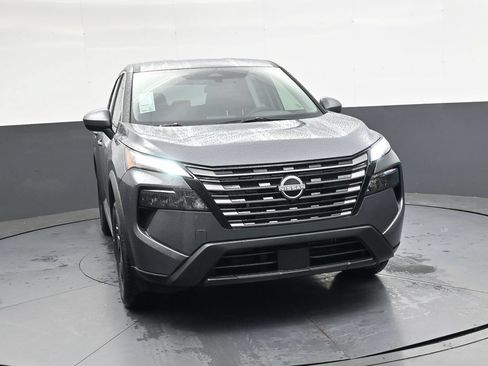 Certified 2026 Nissan Rogue SV FWD image 14