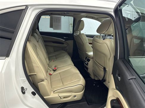 Used 2018 Acura MDX FWD w/ Advance & Entertainment image 17