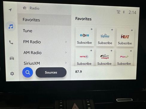 Used 2025 Toyota RAV4 XSE w/ Weather Package image 28