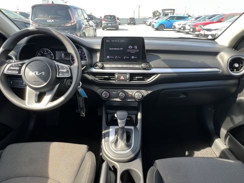 Certified 2023 Kia Forte LXS image 18
