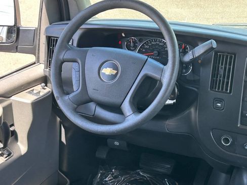 Used 2019 Chevrolet Express 3500 LT w/ LT Preferred Equipment Group RWD image 19