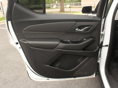 Used 2019 Chevrolet Traverse LT w/ LT Premium Package AWD/4WD image 20