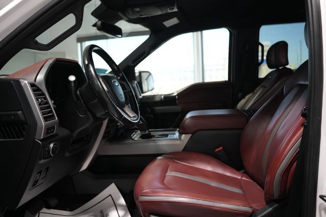 Used 2019 Ford F150 Platinum w/ Equipment Group 701A Luxury AWD/4WD image 16