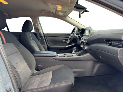 Used 2025 Nissan Sentra SR w/ Midnight Edition FWD image 17