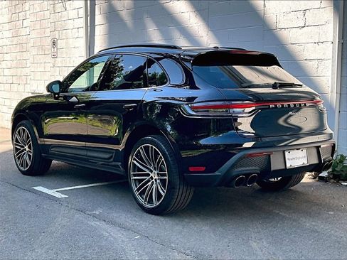 Certified 2026 Porsche Macan AWD/4WD image 3