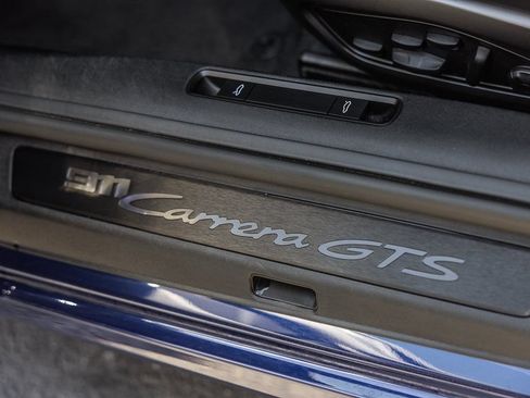 Certified 2024 Porsche 911 Carrera GTS RWD image 17