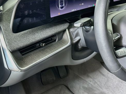 Used 2024 Lucid Air Touring AWD/4WD image 17