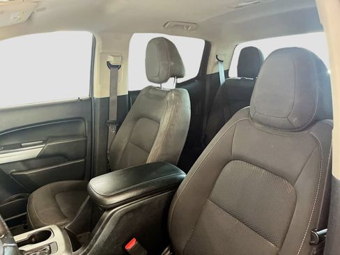 Used 2020 Chevrolet Colorado LT AWD/4WD image 19