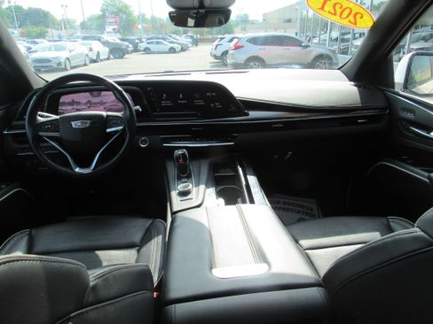 Used 2021 Cadillac Escalade Sport AWD/4WD image 22
