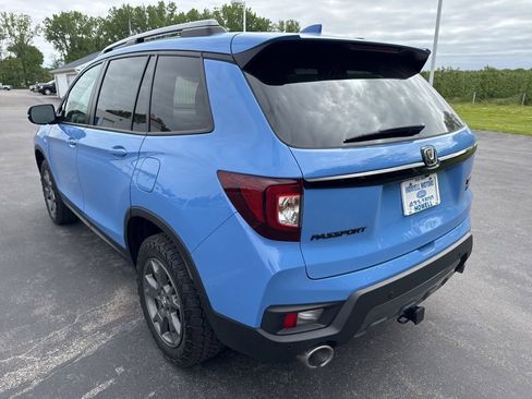 Used 2024 Honda Passport TrailSport image 5
