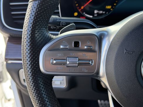 Certified 2022 Mercedes-Benz GLS 450 4MATIC image 24