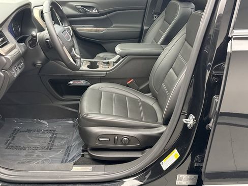 Used 2022 GMC Acadia Denali w/ Denali Ultimate Package AWD/4WD image 11