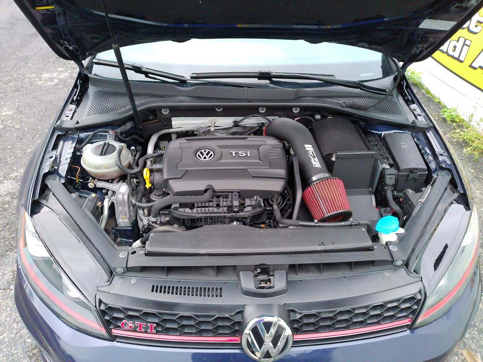 Used 2017 Volkswagen Golf 4-Door FWD image 30