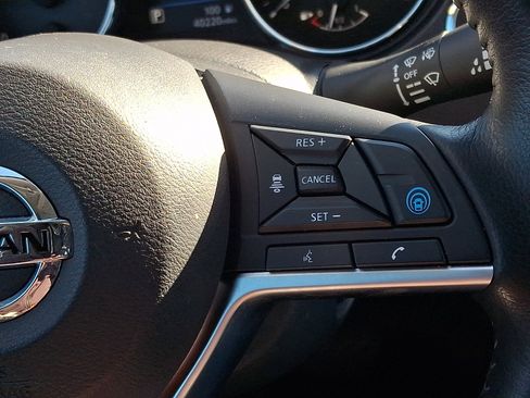 Used 2021 Nissan Rogue Sport SL w/ Premium Package image 22