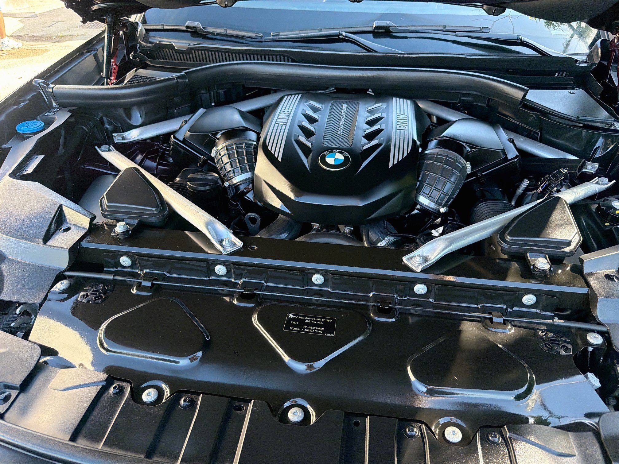 Used 2021 BMW X6 M50i w/ Executive Package AWD/4WD image 36